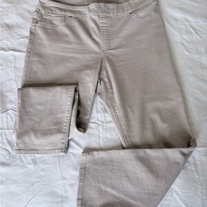Chico's Pull-On Jegging Ankle in Light Taupe